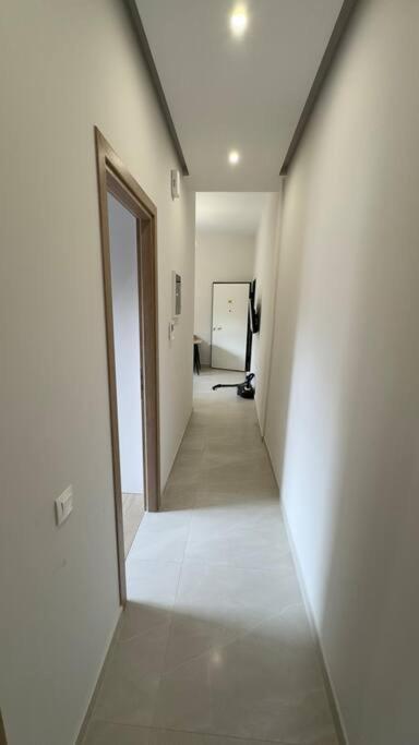 New Center Apartment Near Metro Ateny Zewnętrze zdjęcie